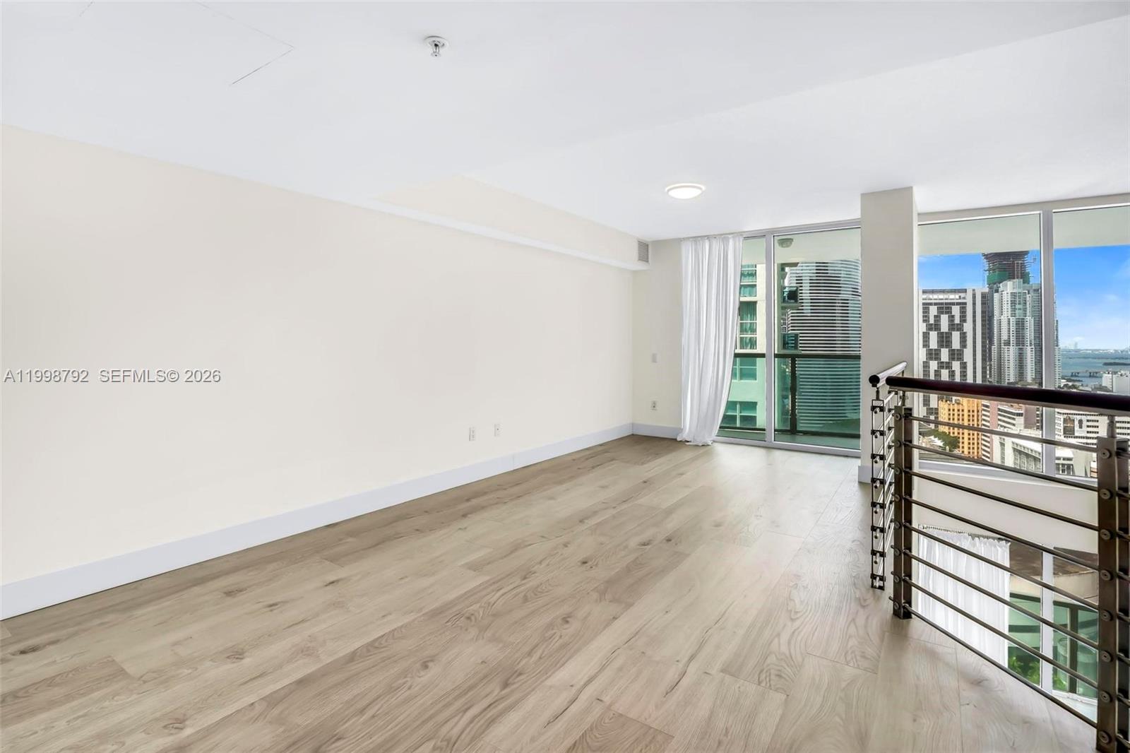 image Brickell on the River South15