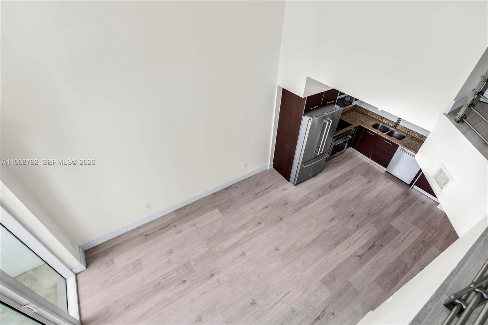 image Brickell on the River South22