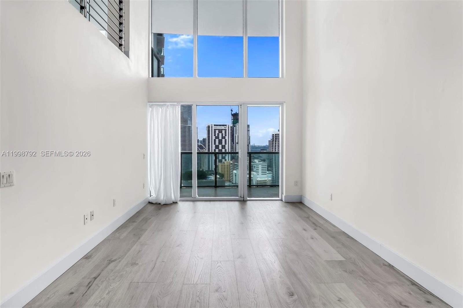 image Brickell on the River South2