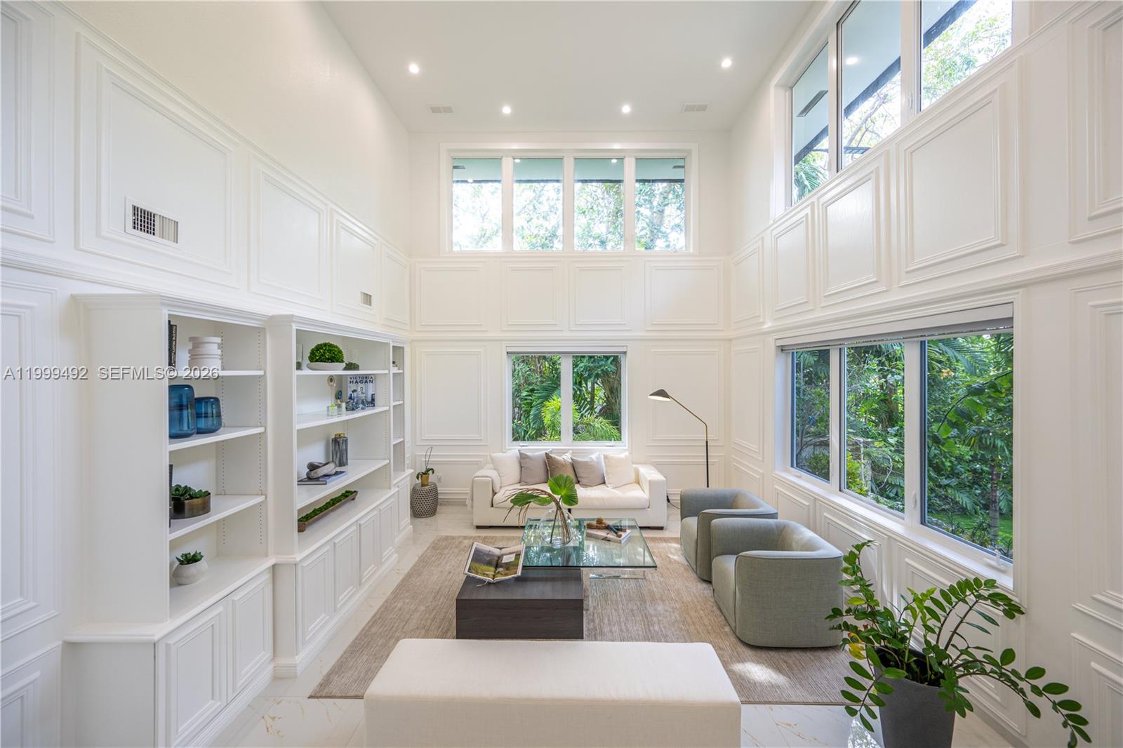 7125 Los Pinos Blvd Coral Gables, FL 33143