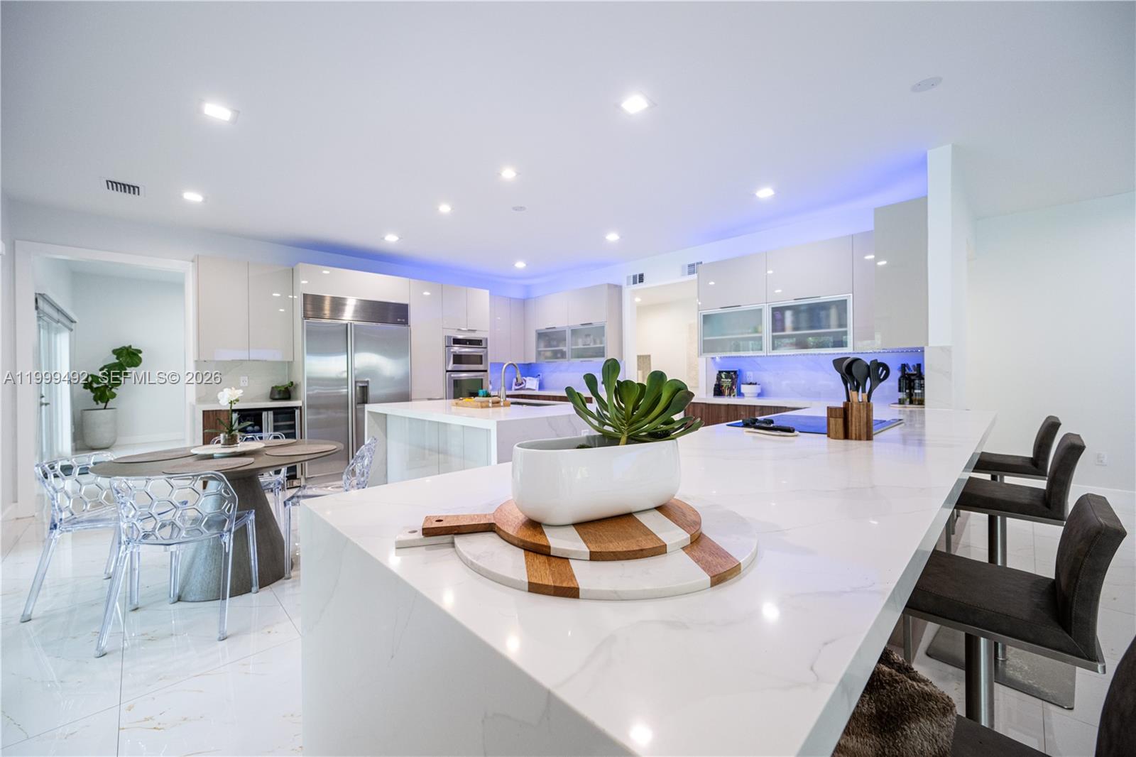 7125 Los Pinos Blvd Coral Gables, FL 33143