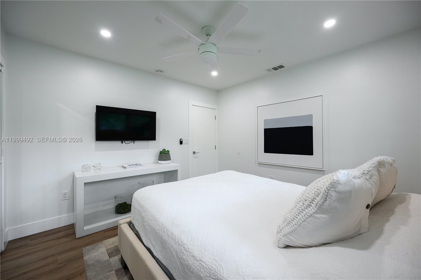 7125 Los Pinos Blvd Coral Gables, FL 33143