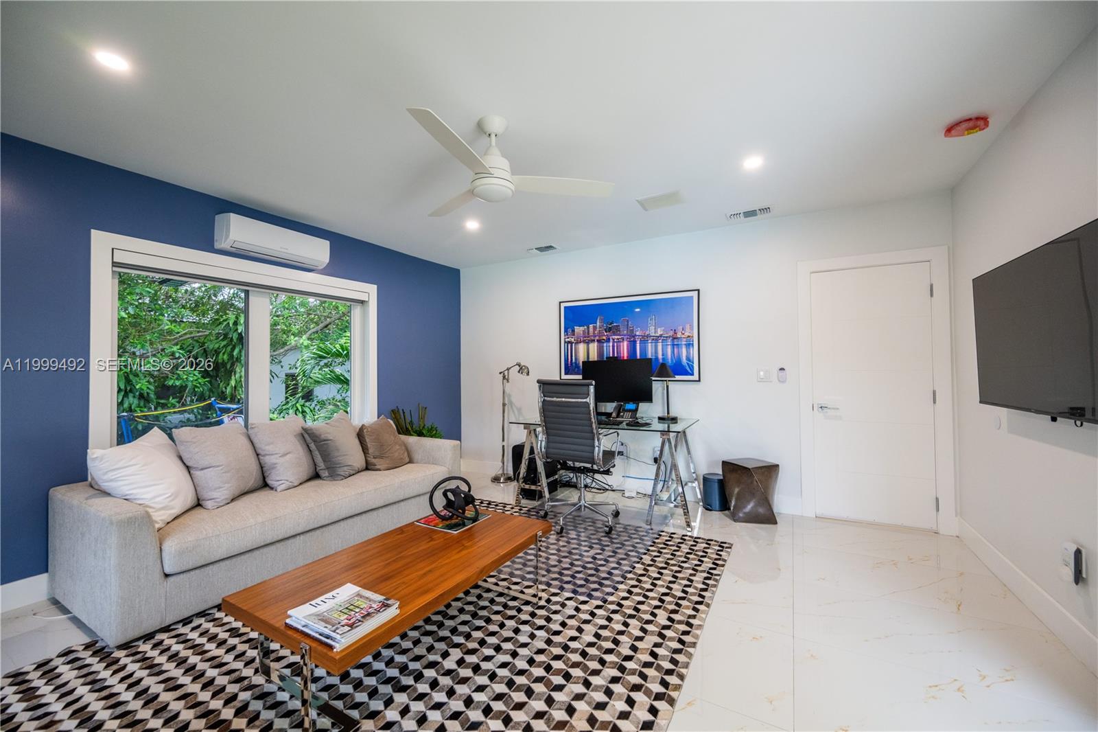 7125 Los Pinos Blvd Coral Gables, FL 33143