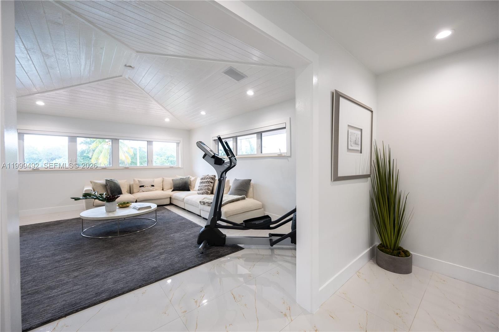 7125 Los Pinos Blvd Coral Gables, FL 33143