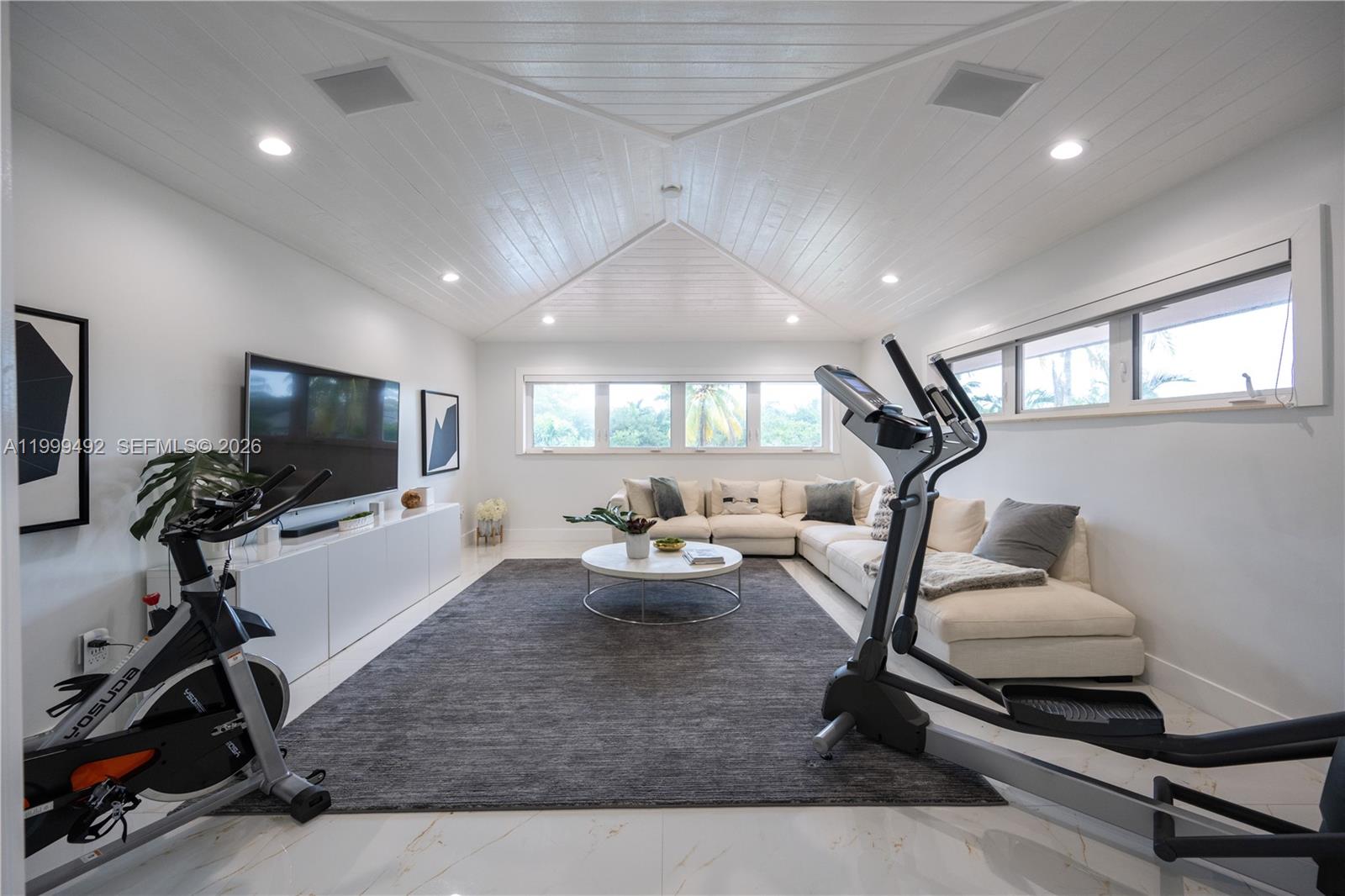 7125 Los Pinos Blvd Coral Gables, FL 33143