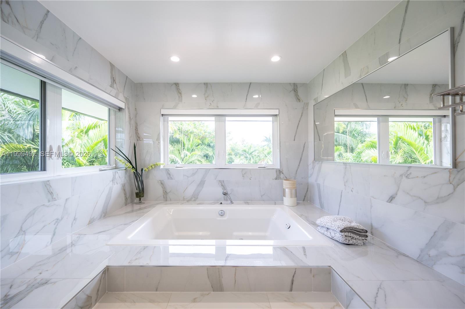 7125 Los Pinos Blvd Coral Gables, FL 33143