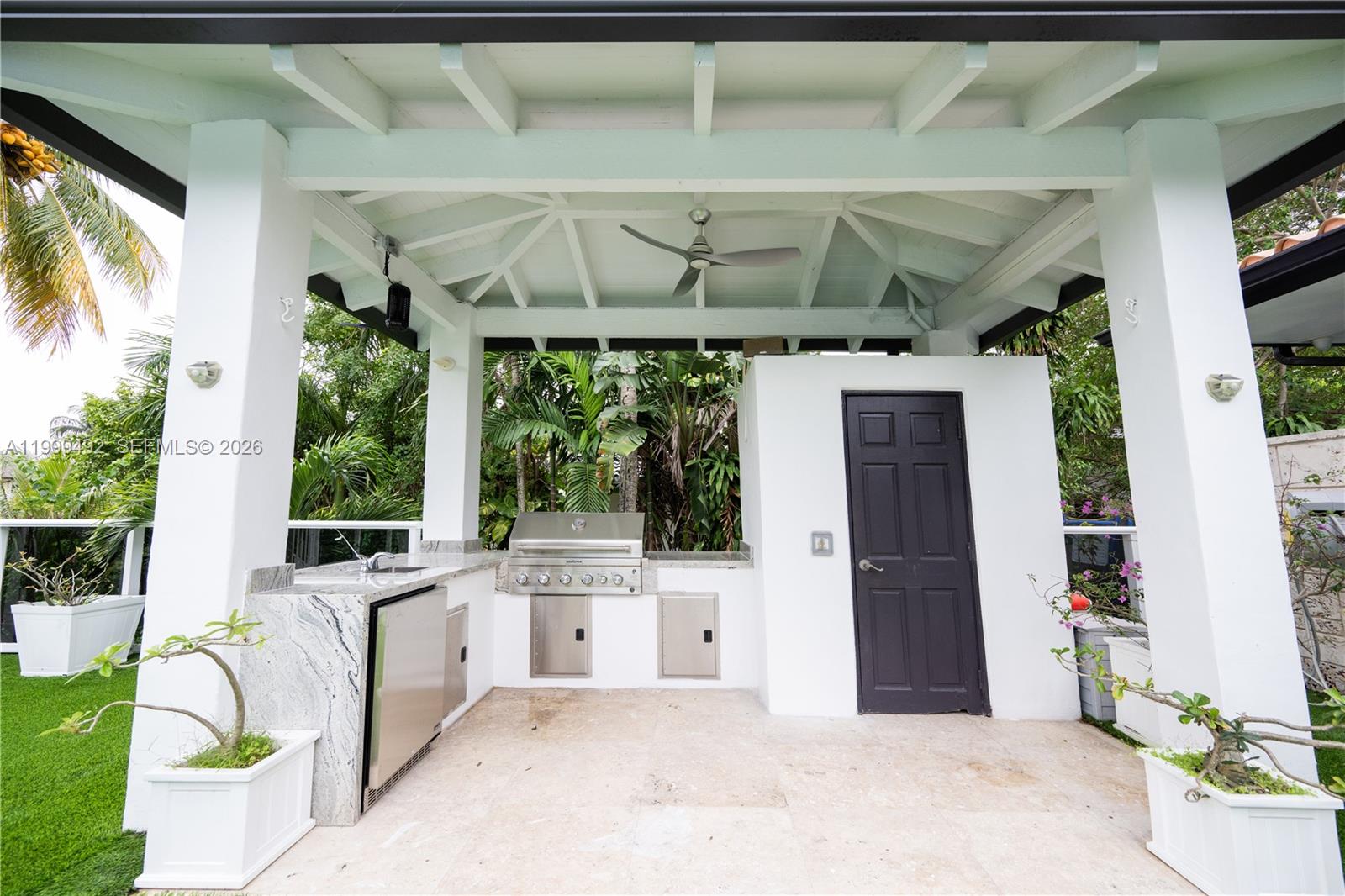 7125 Los Pinos Blvd Coral Gables, FL 33143