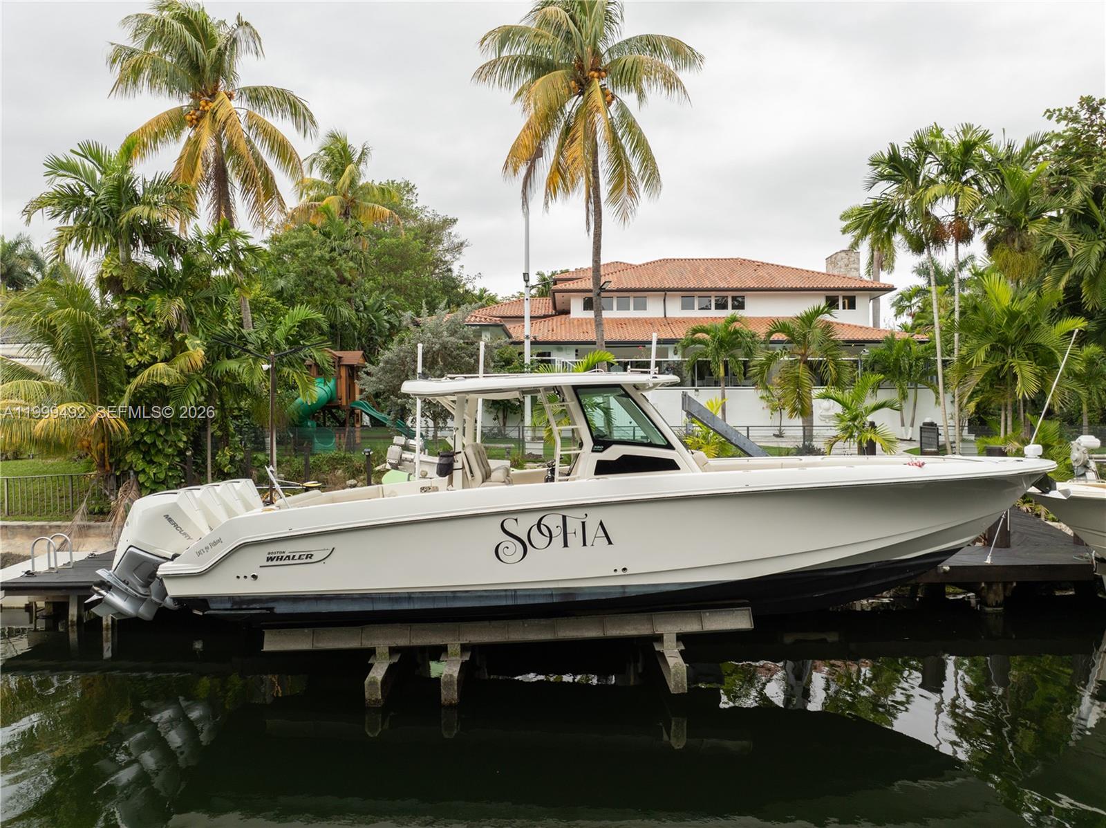 7125 Los Pinos Blvd Coral Gables, FL 33143