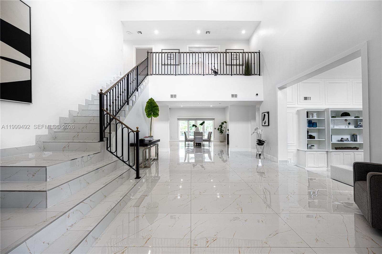 7125 Los Pinos Blvd Coral Gables, FL 33143