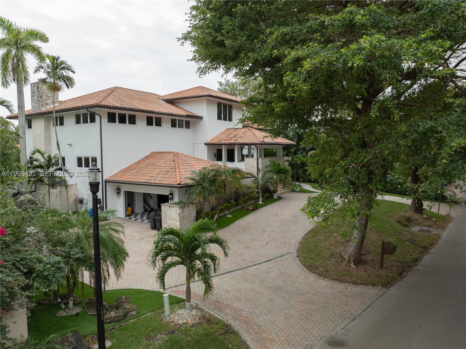 7125 Los Pinos Blvd Coral Gables, FL 33143