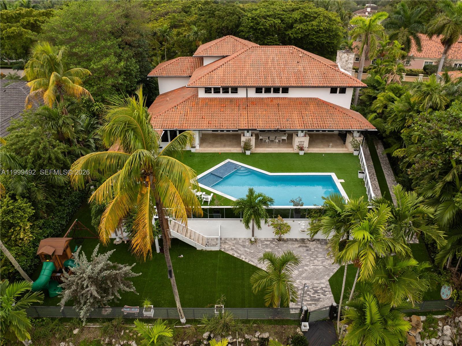 7125 Los Pinos Blvd Coral Gables, FL 33143