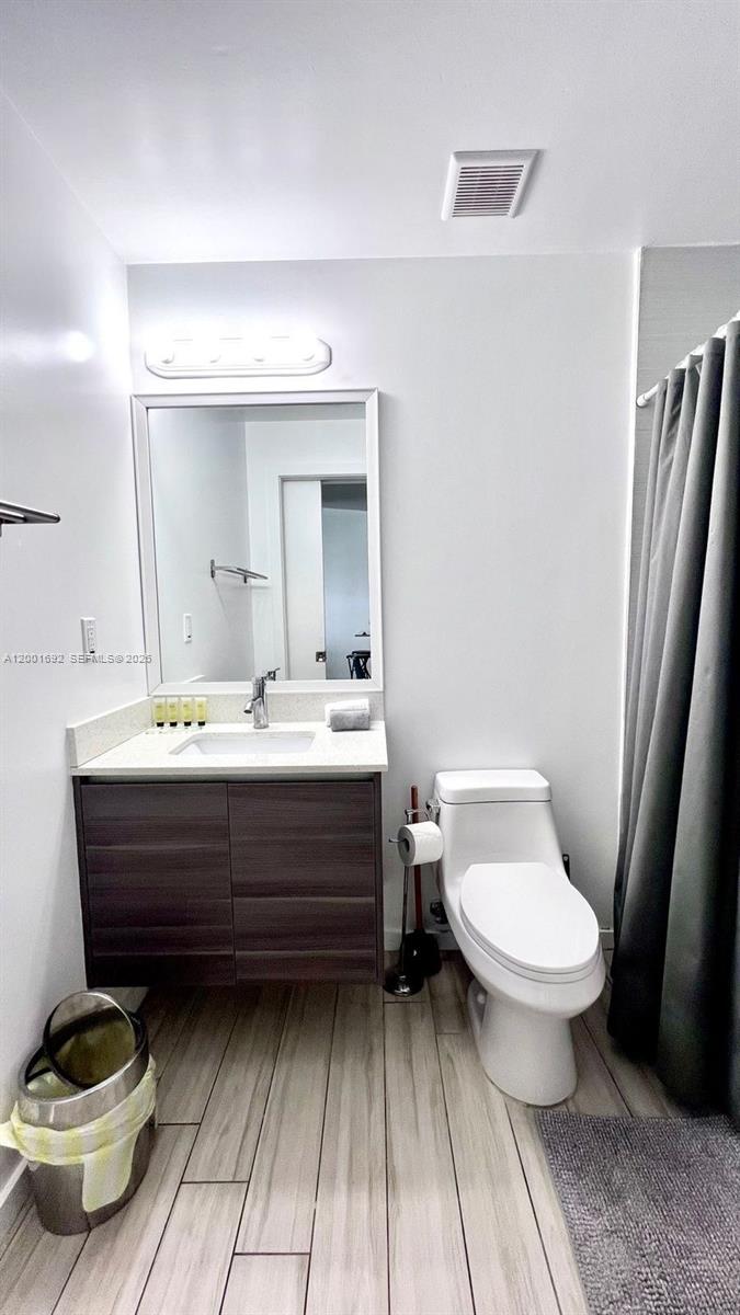 image Emilia Edgewater18