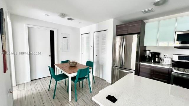 image Emilia Edgewater8
