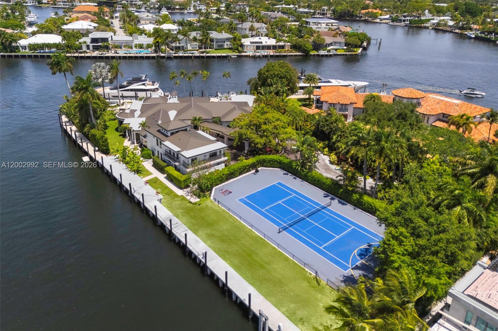 2300 Aqua Vis Blvd Fort Lauderdale, FL 33301