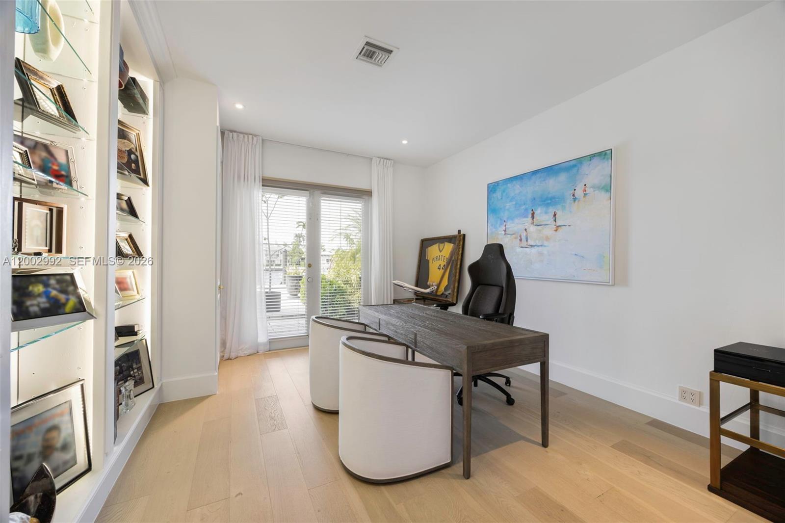 2300 Aqua Vis Blvd Fort Lauderdale, FL 33301