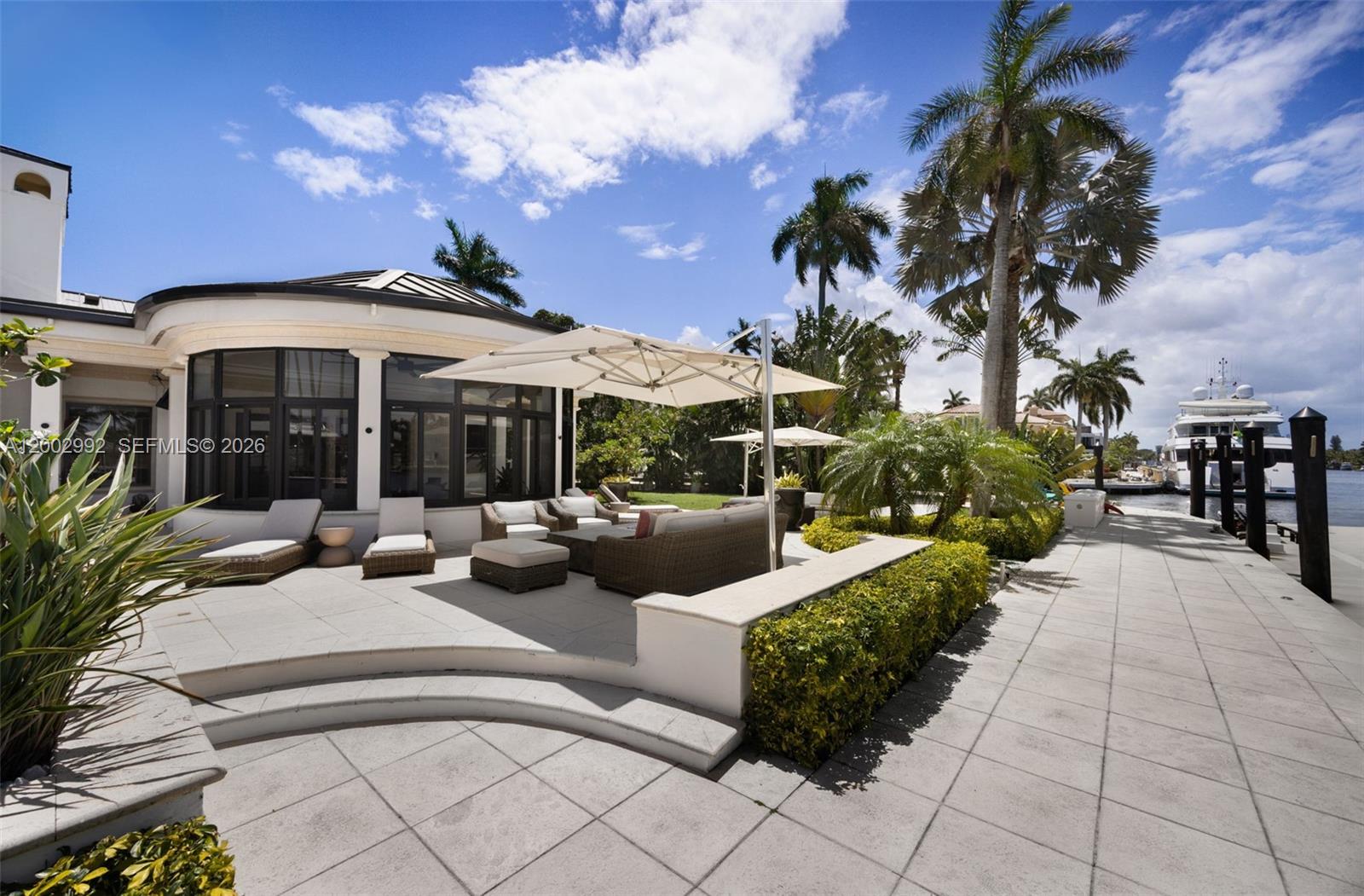 2300 Aqua Vis Blvd Fort Lauderdale, FL 33301
