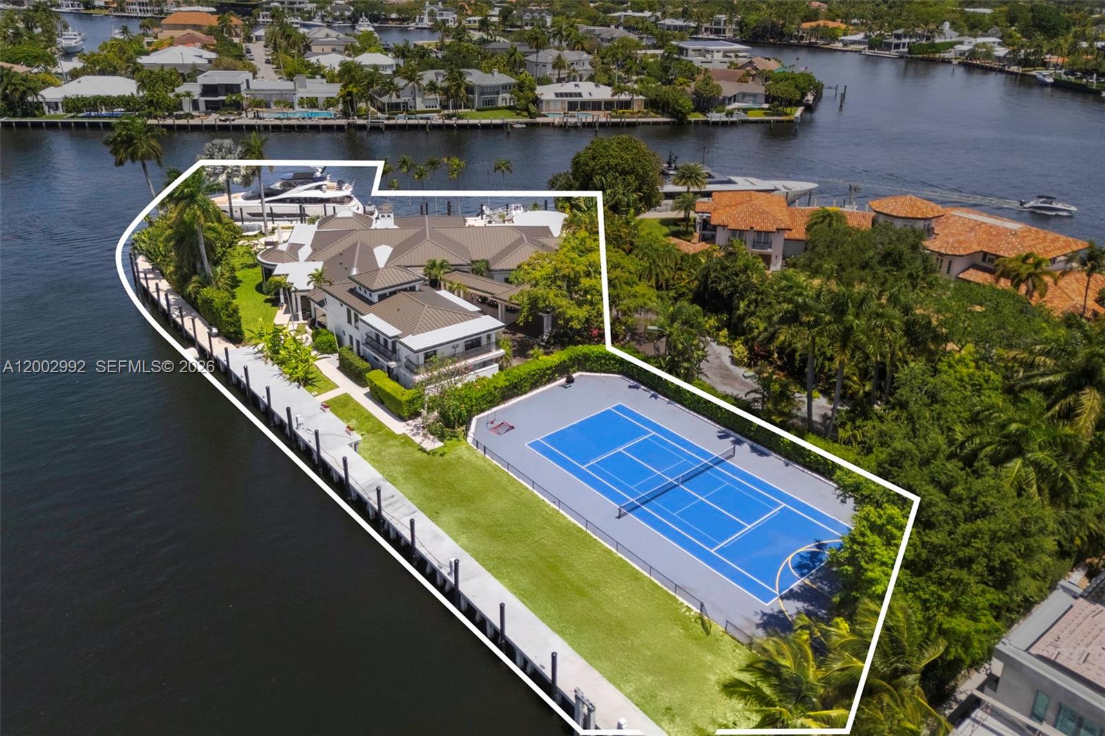 2300 Aqua Vis Blvd Fort Lauderdale, FL 33301