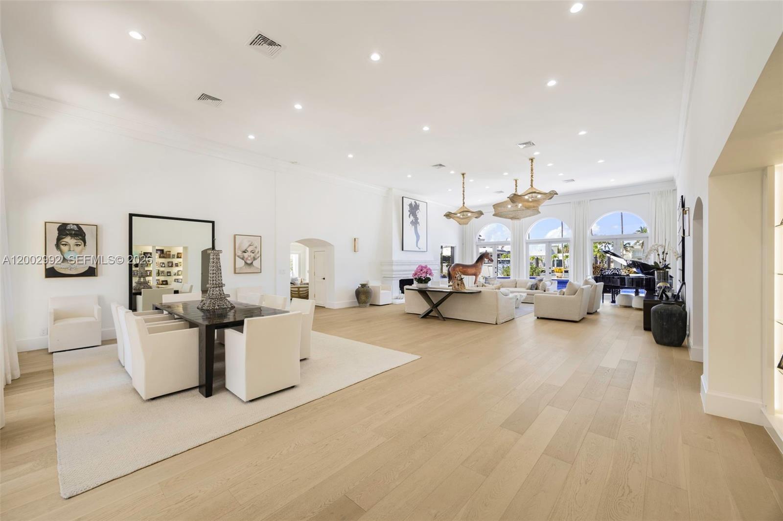 2300 Aqua Vis Blvd Fort Lauderdale, FL 33301
