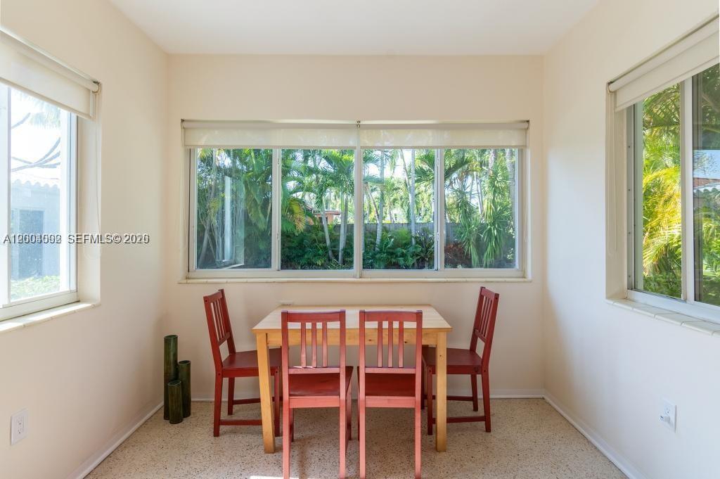 1123 Bay Dr Miami Beach, FL 33141