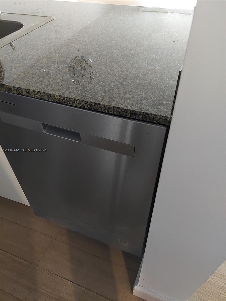 1200 N Brickell Bay Dr #1918 Miami, FL 33131