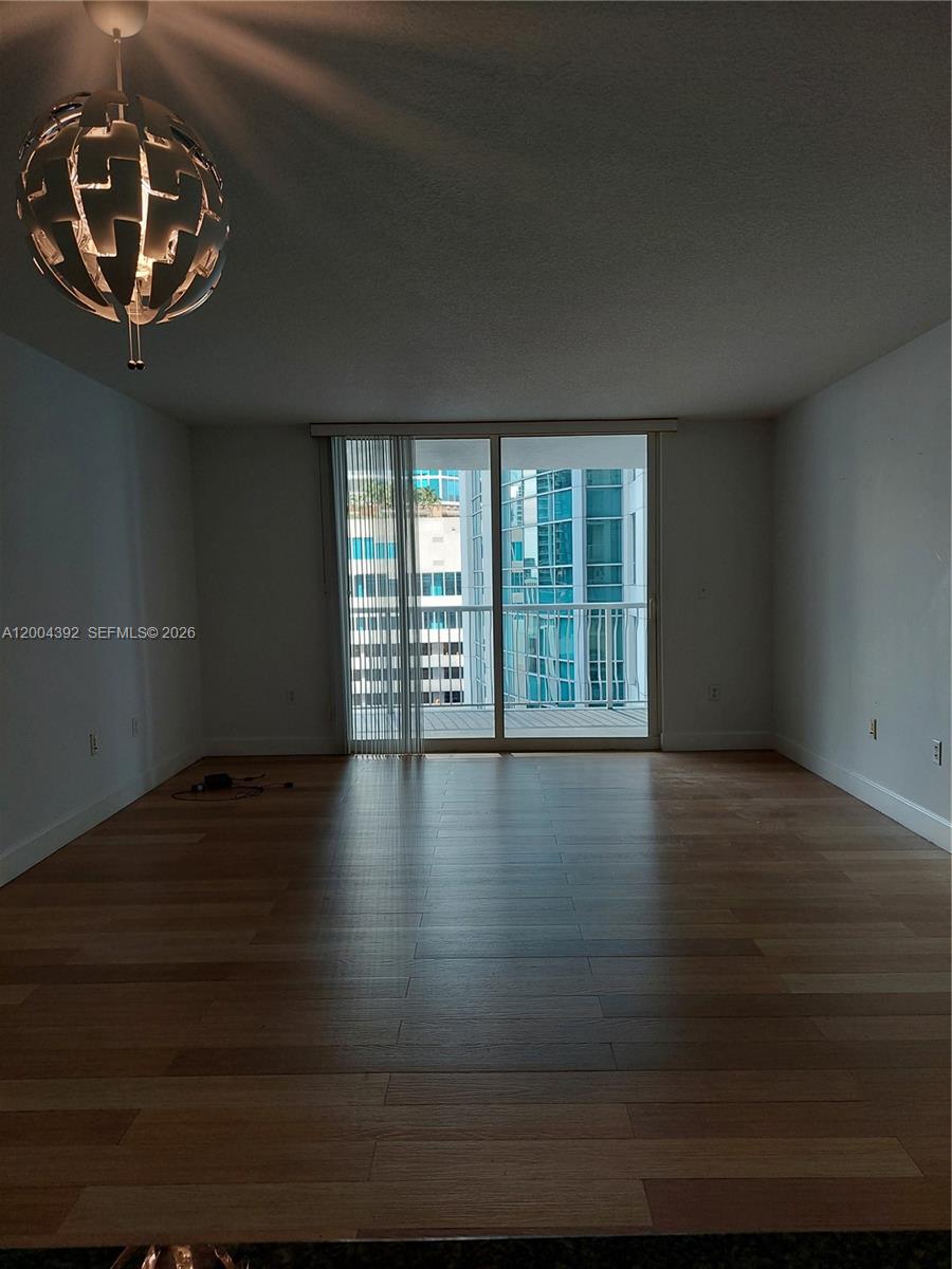 1200 N Brickell Bay Dr #1918 Miami, FL 33131