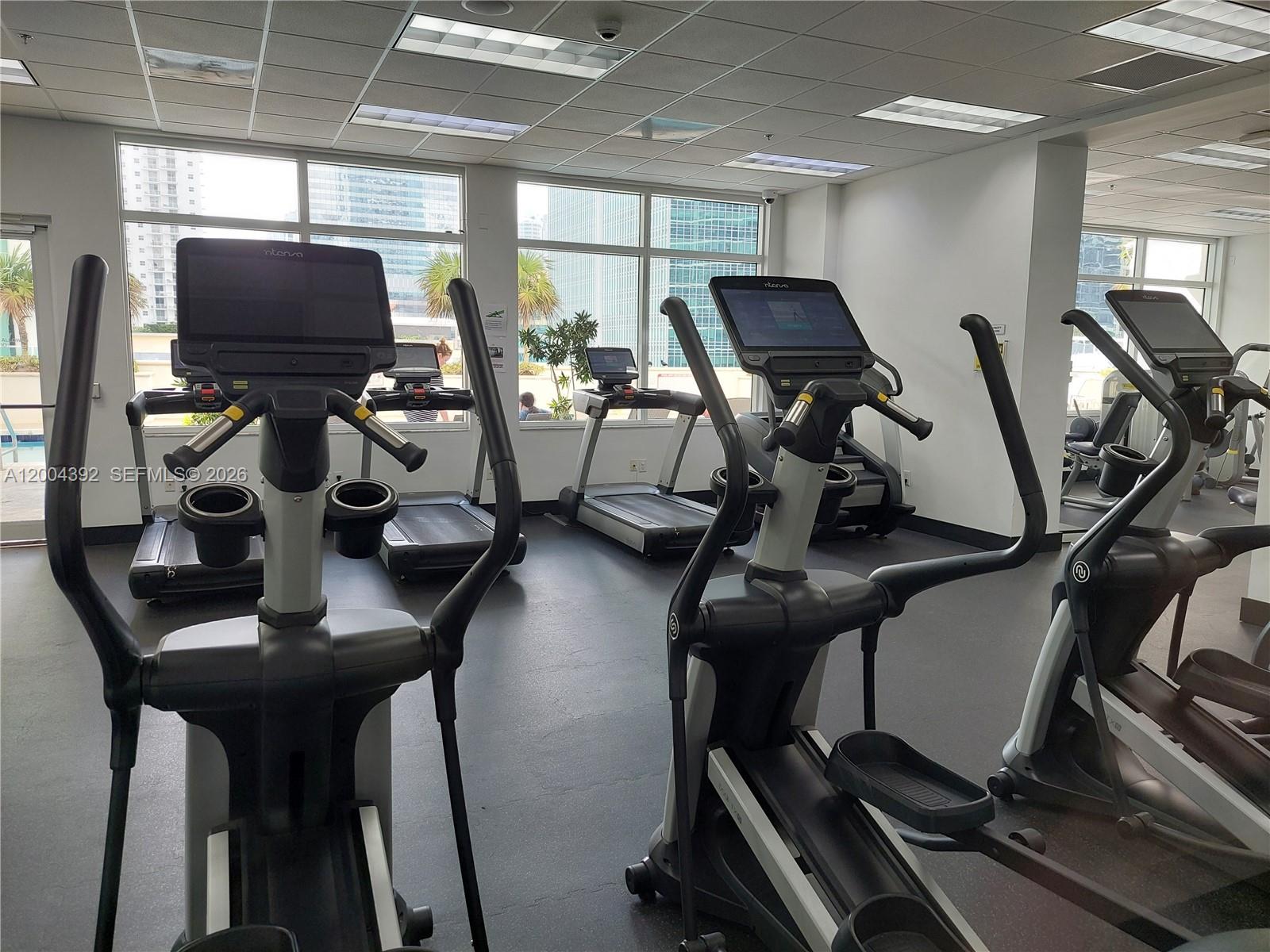 1200 N Brickell Bay Dr #1918 Miami, FL 33131