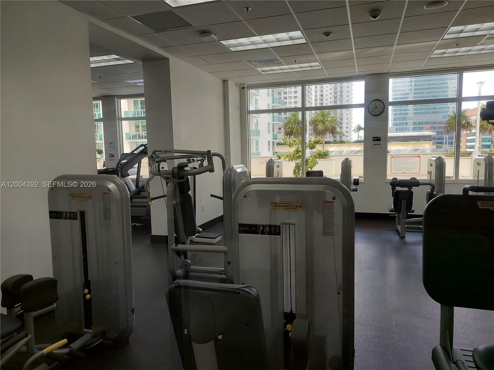 1200 N Brickell Bay Dr #1918 Miami, FL 33131