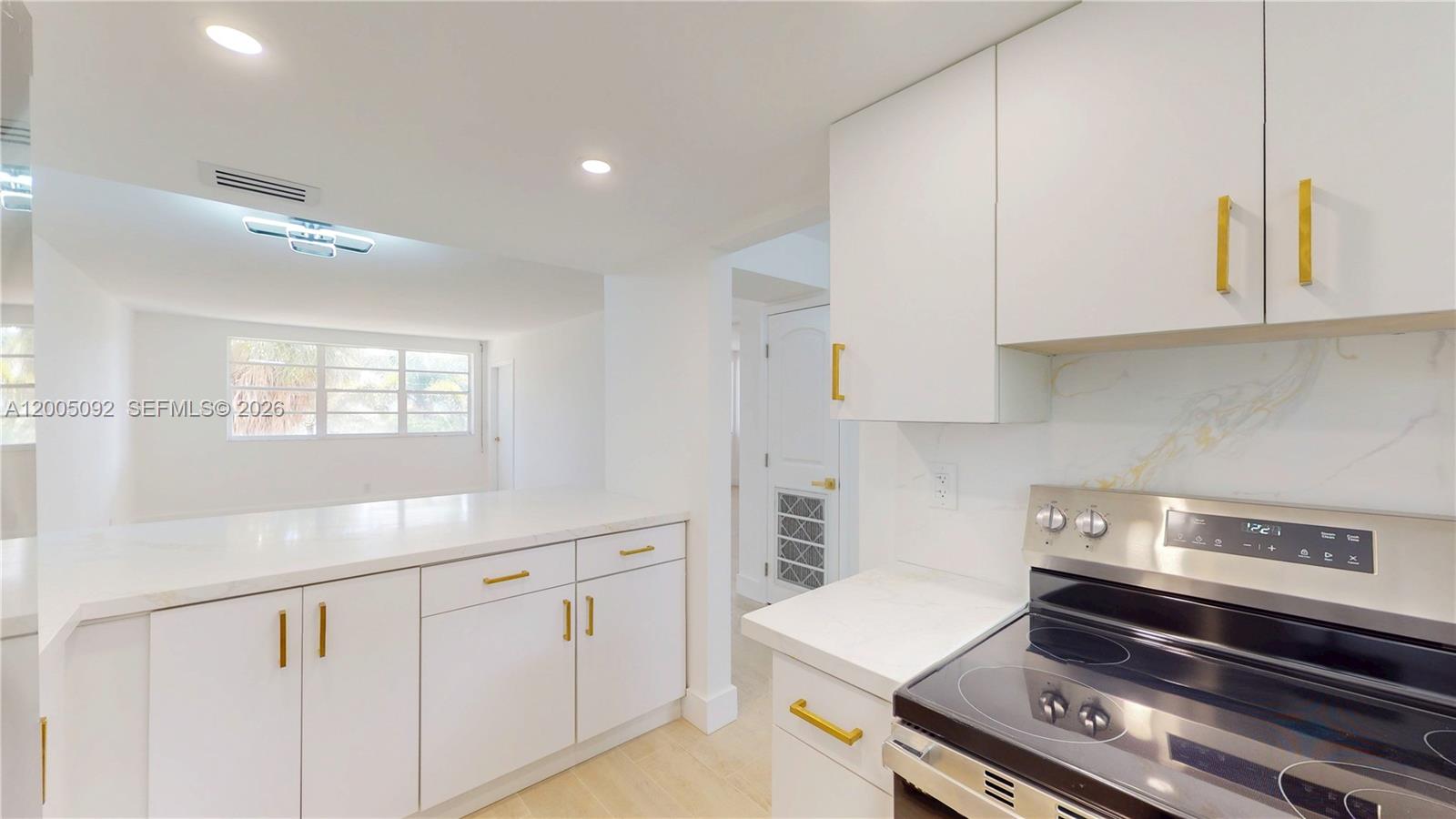 1333 E Hallandale Bch Blvd #326 Hallandale Beach, FL 33009