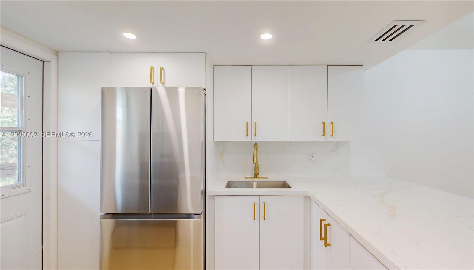 1333 E Hallandale Bch Blvd #326 Hallandale Beach, FL 33009