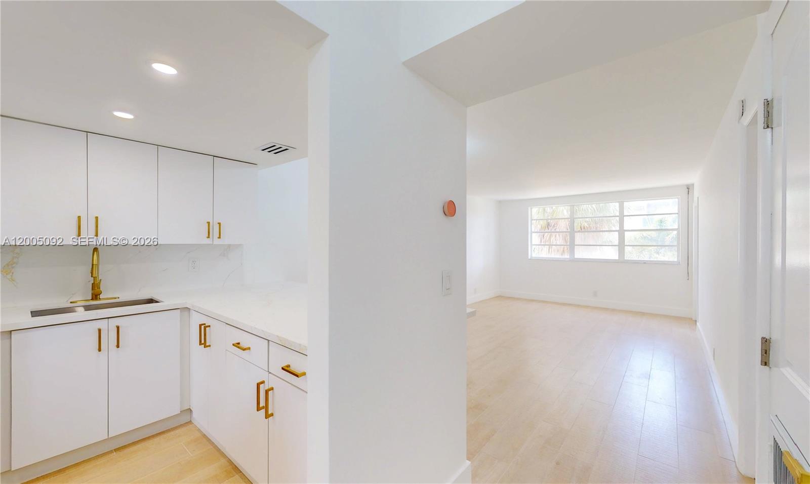 1333 E Hallandale Bch Blvd #326 Hallandale Beach, FL 33009