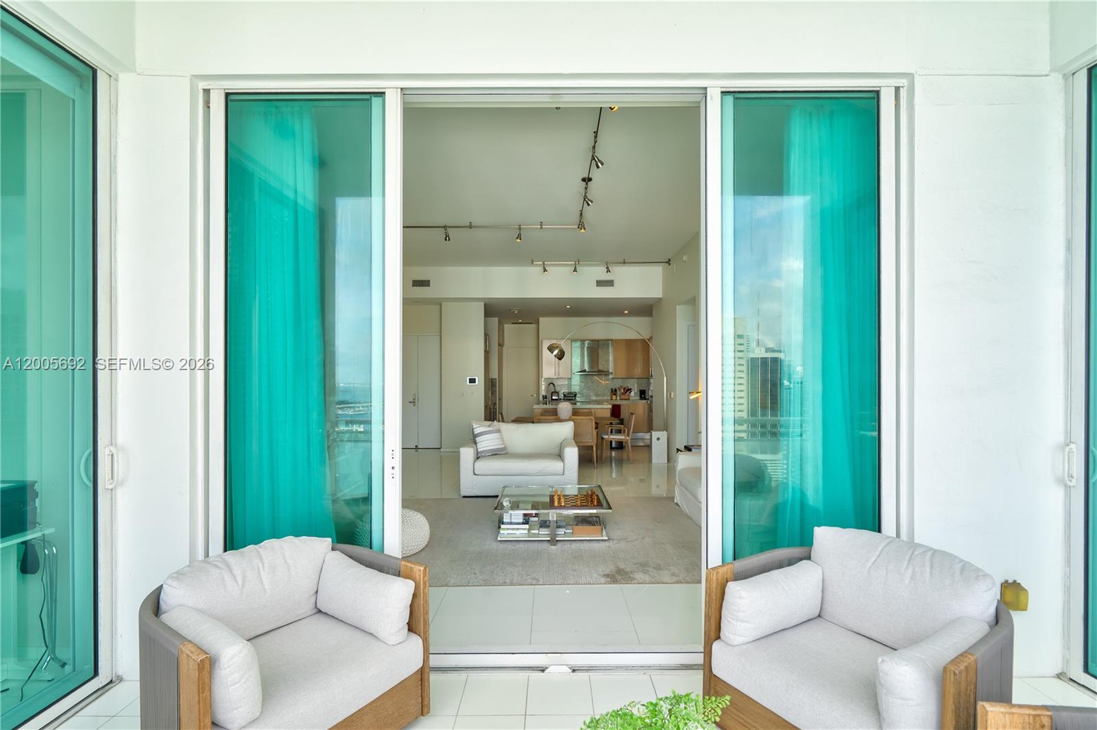 900 Brickell Key Blvd #3002 Miami, FL 33131