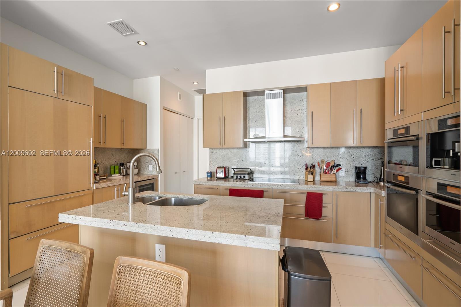 900 Brickell Key Blvd #3002 Miami, FL 33131