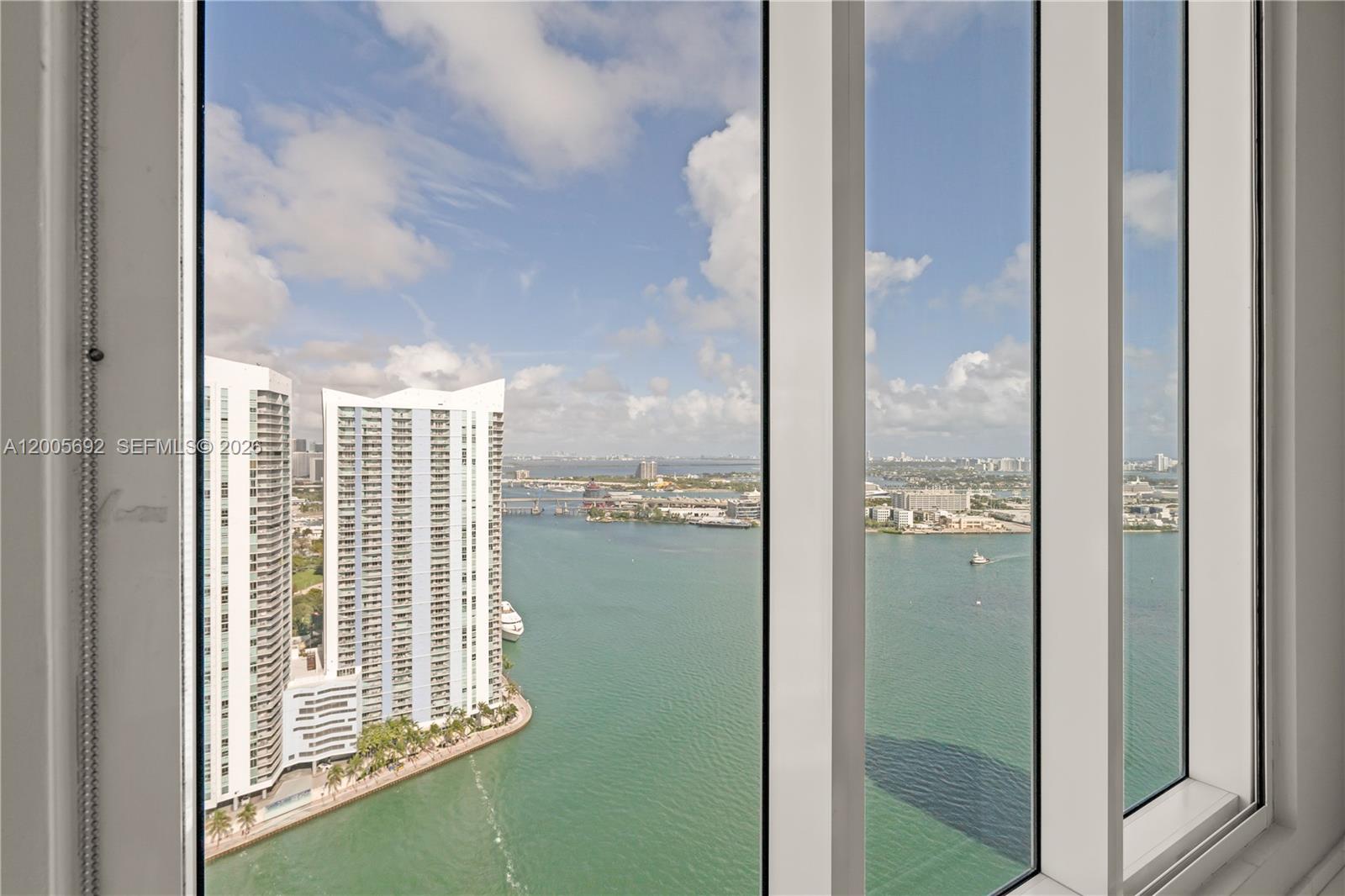 900 Brickell Key Blvd #3002 Miami, FL 33131