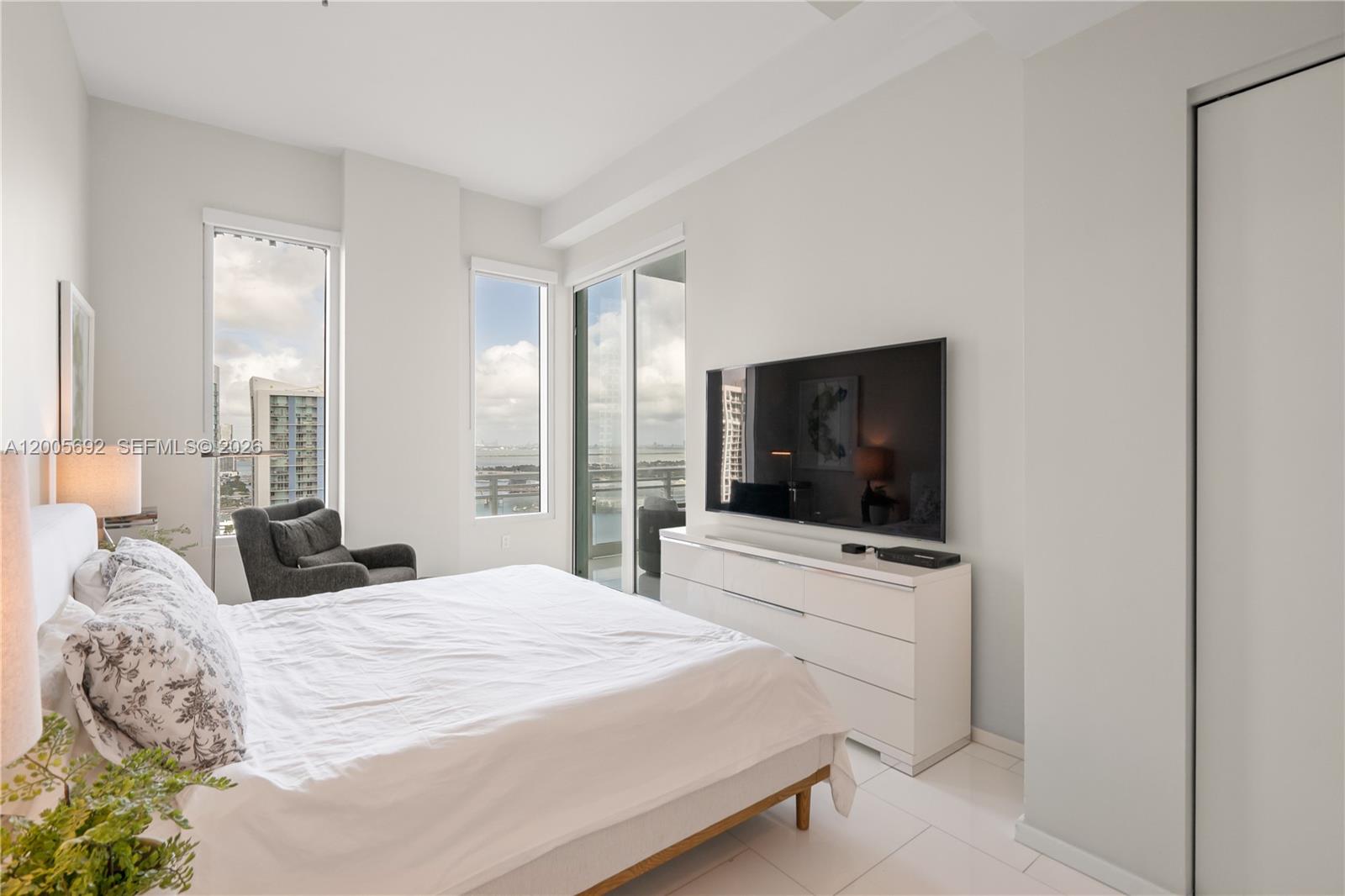 900 Brickell Key Blvd #3002 Miami, FL 33131