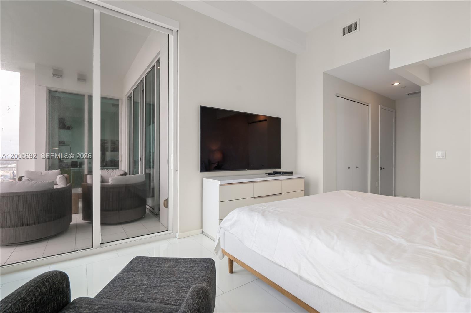 900 Brickell Key Blvd #3002 Miami, FL 33131