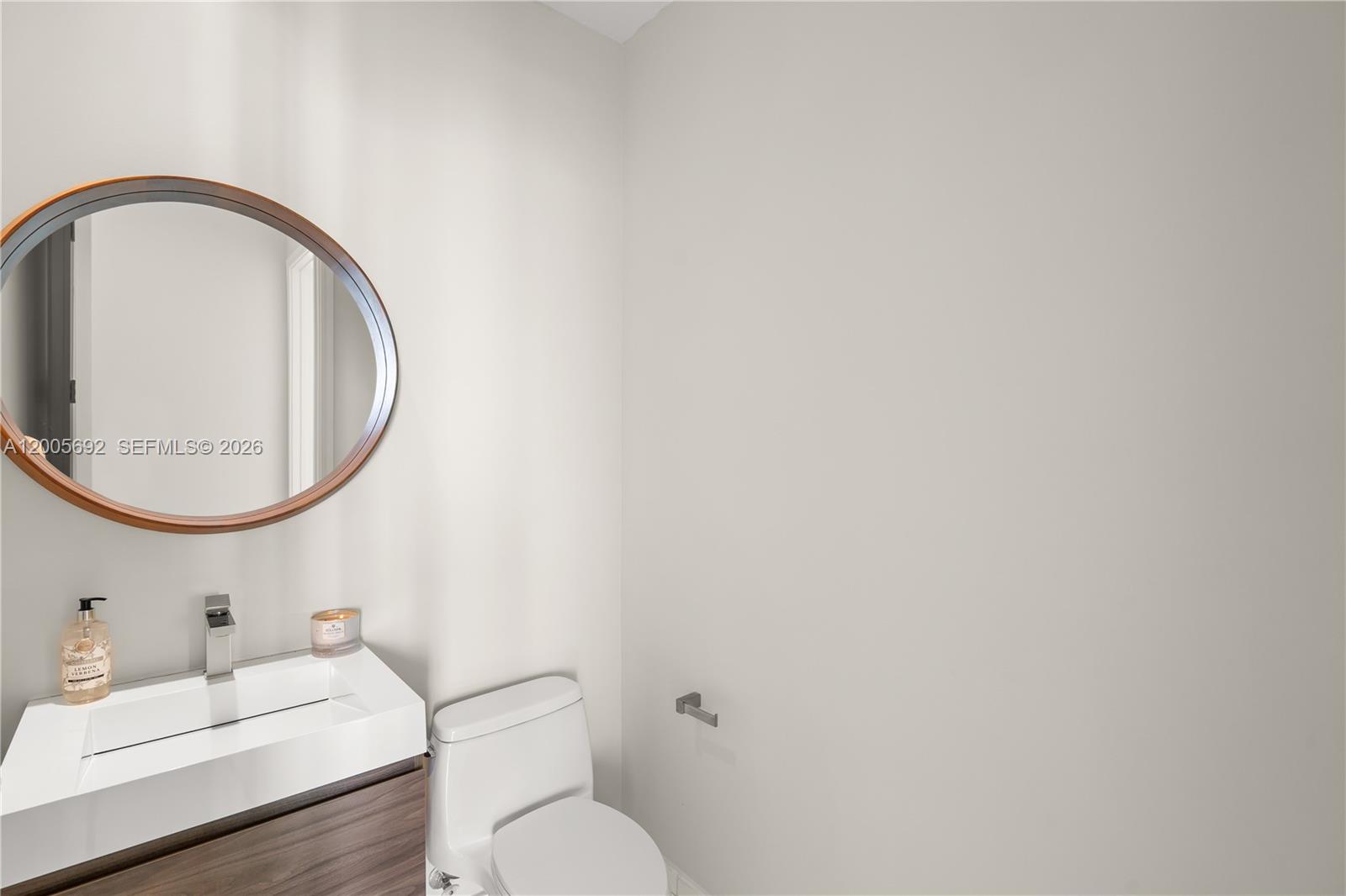 900 Brickell Key Blvd #3002 Miami, FL 33131