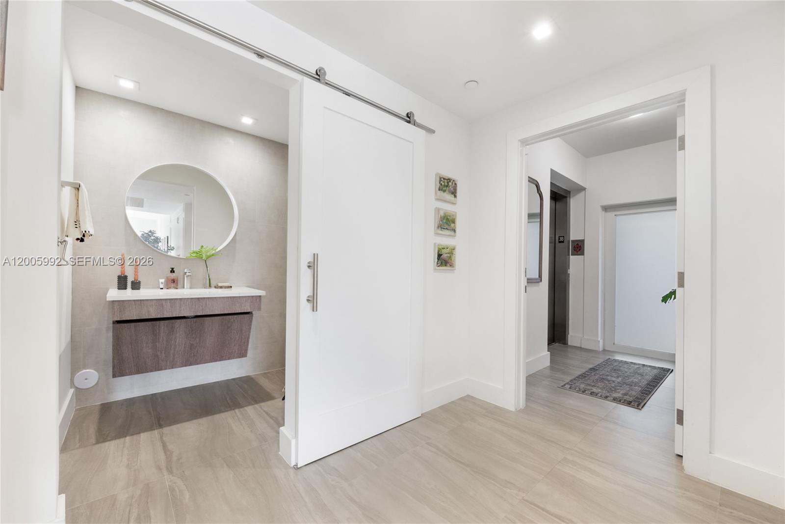 120 Salamanca Ave #3B Coral Gables, FL 33134