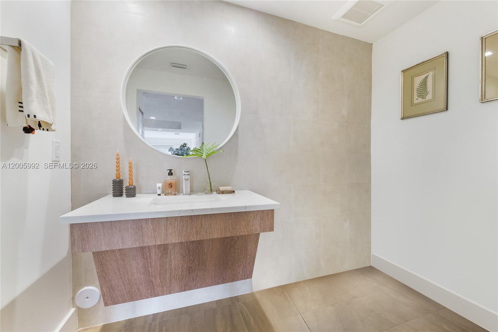 120 Salamanca Ave #3B Coral Gables, FL 33134