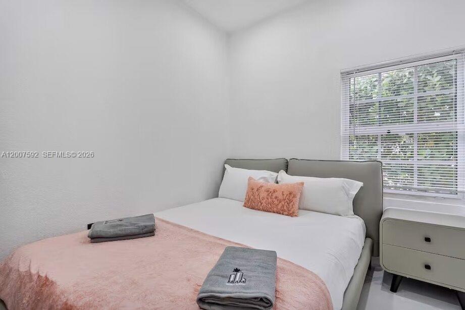 545 NW 52nd St Miami, FL 33127