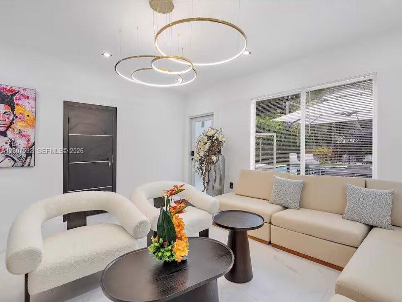 545 NW 52nd St Miami, FL 33127