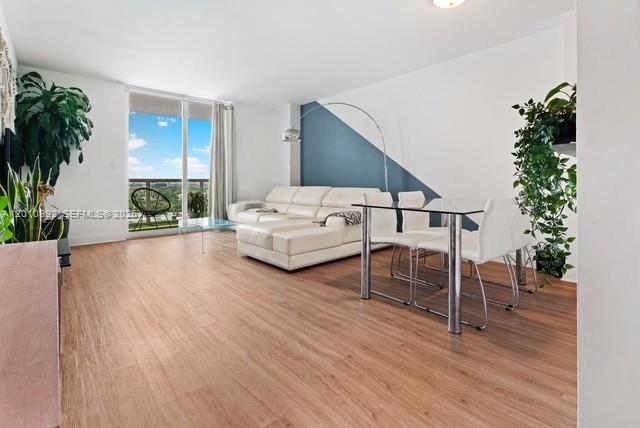 1800 N Bayshore Dr #1604 Miami, FL 33132