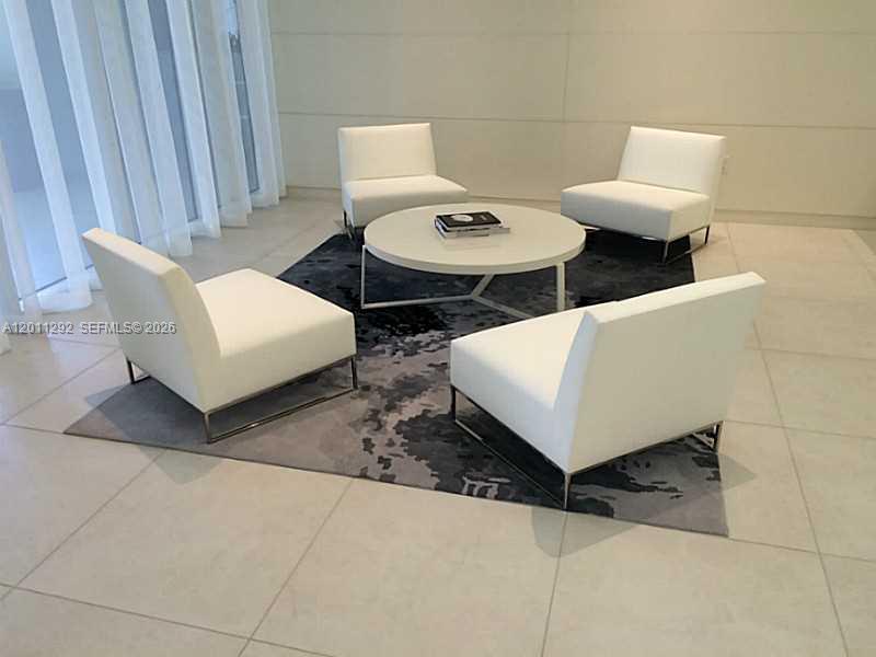 image Baltus House17