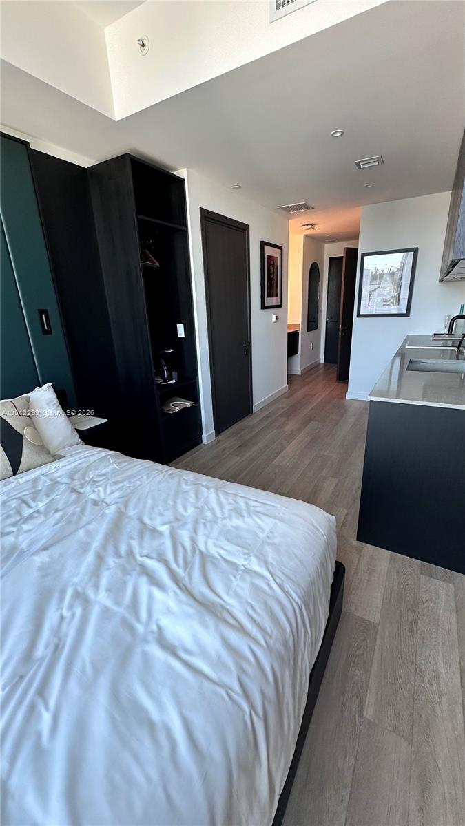 image E11EVEN Hotel & Residences6