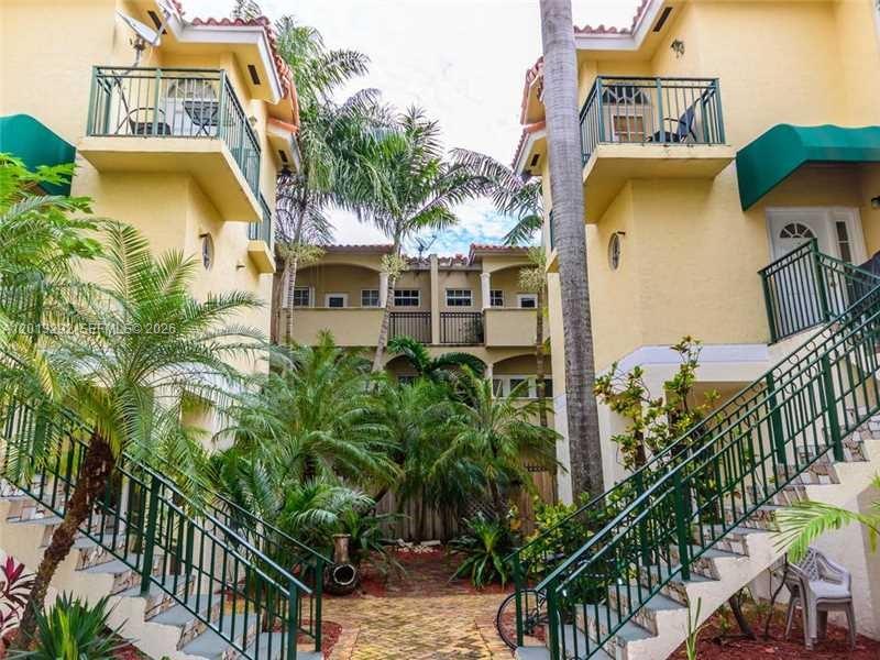 3356 Bird Ave #15