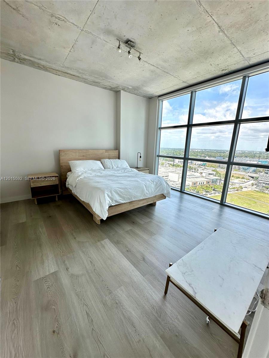 image 4 Midtown7