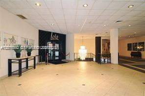 5555 Collins Ave #14U