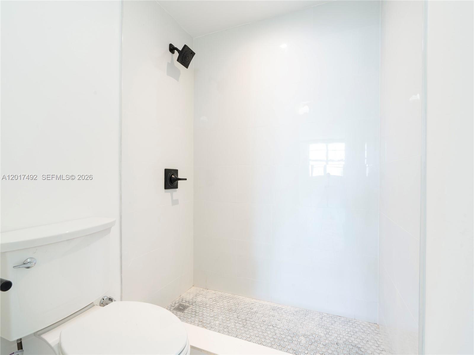300 Bayview Dr #2115 Sunny Isles Beach, FL 33160