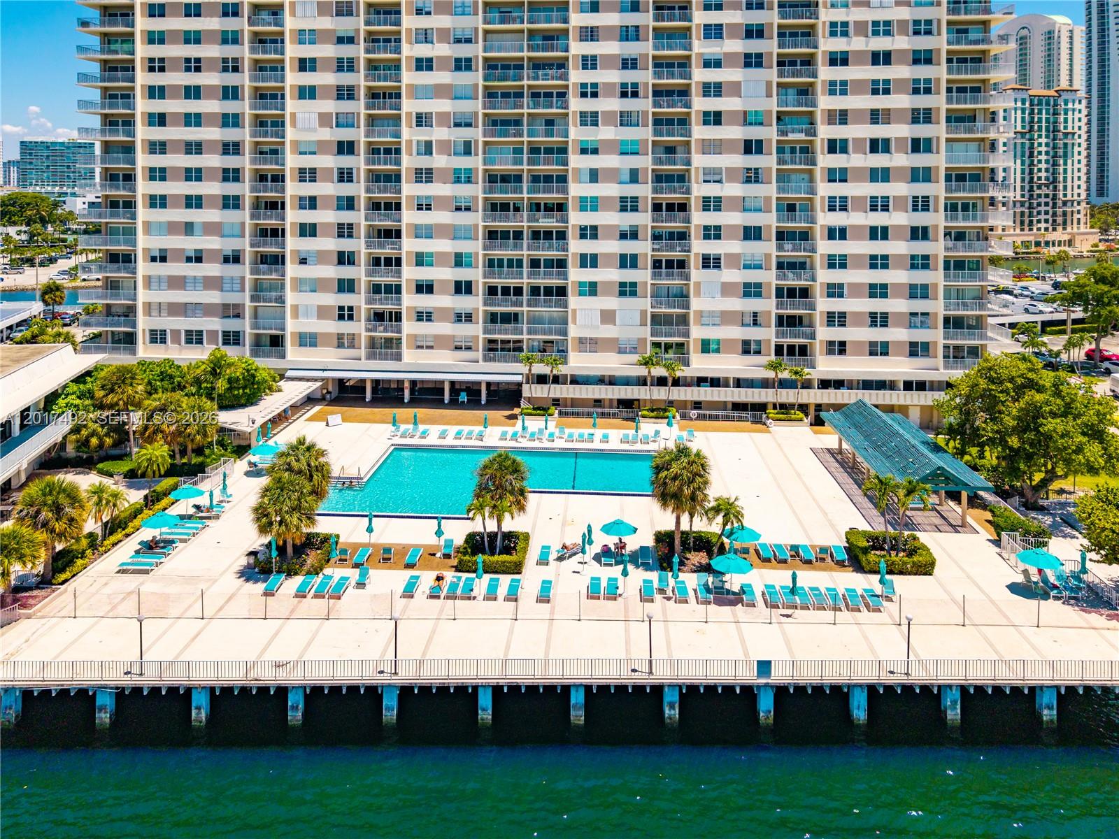 300 Bayview Dr #2115 Sunny Isles Beach, FL 33160