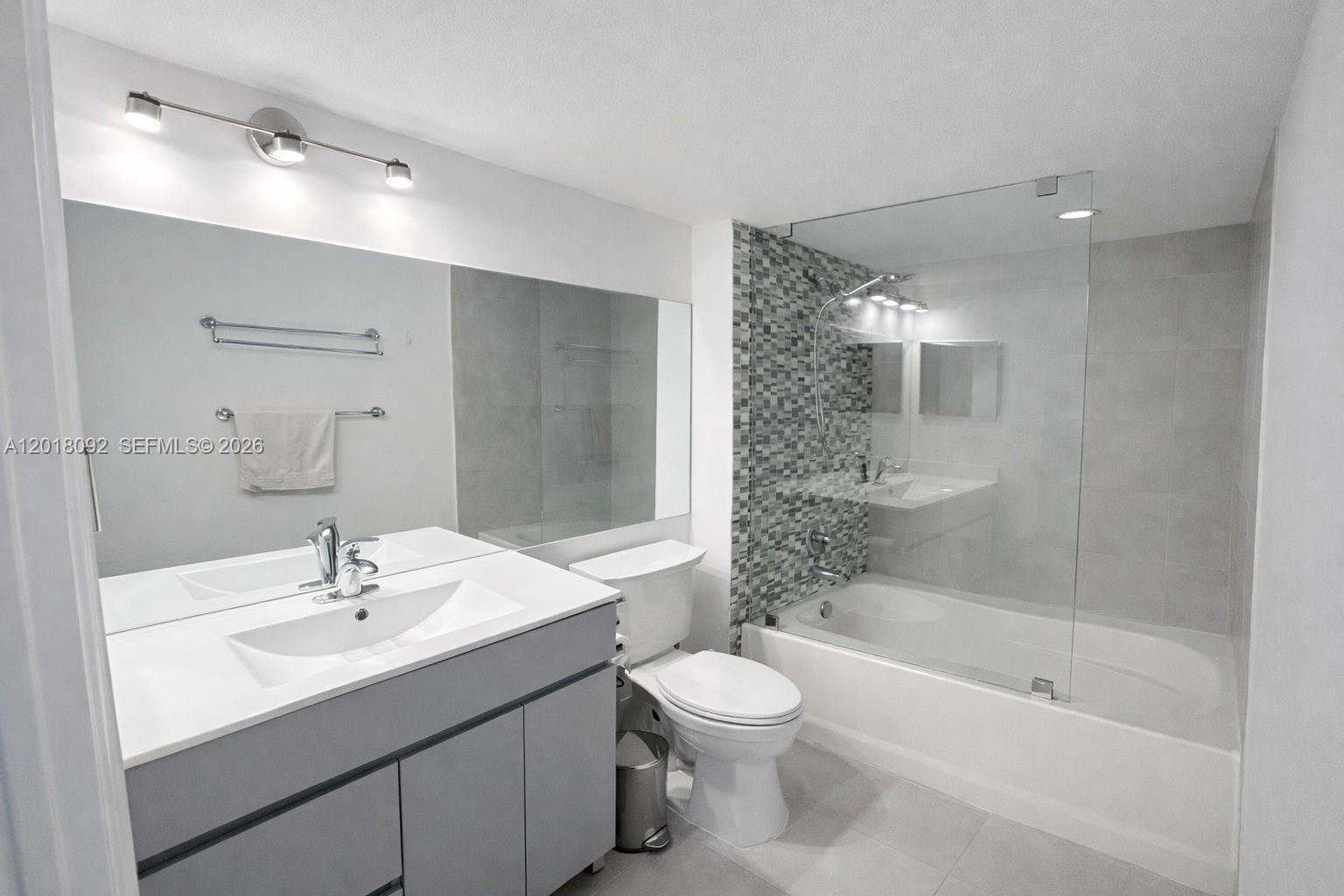 90 Alton Rd #1804 Miami Beach, FL 33139