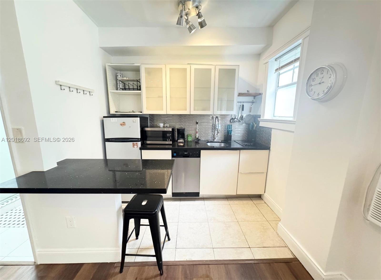 1611 Michigan Ave #4